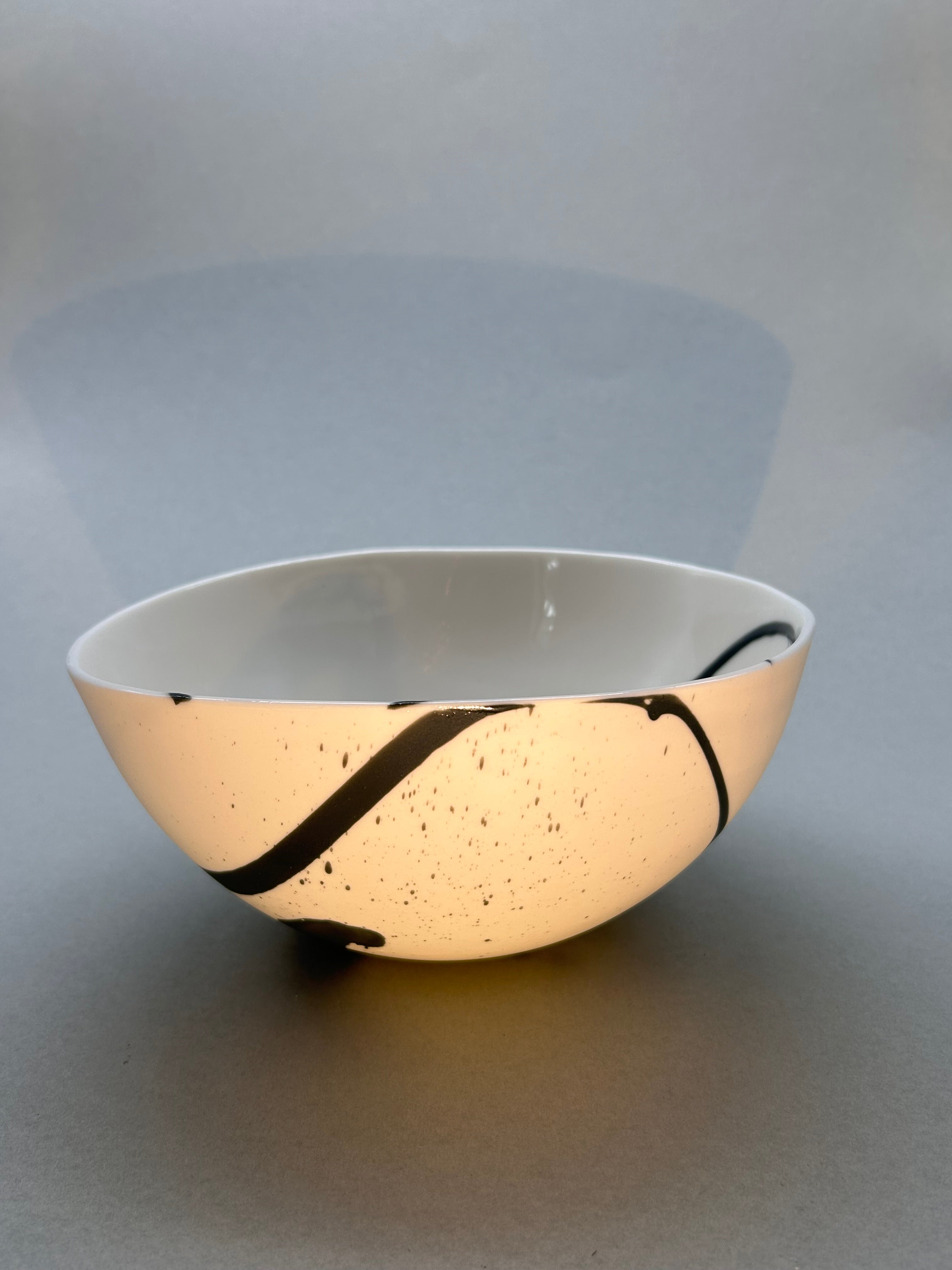 M Bowl schwarz #02