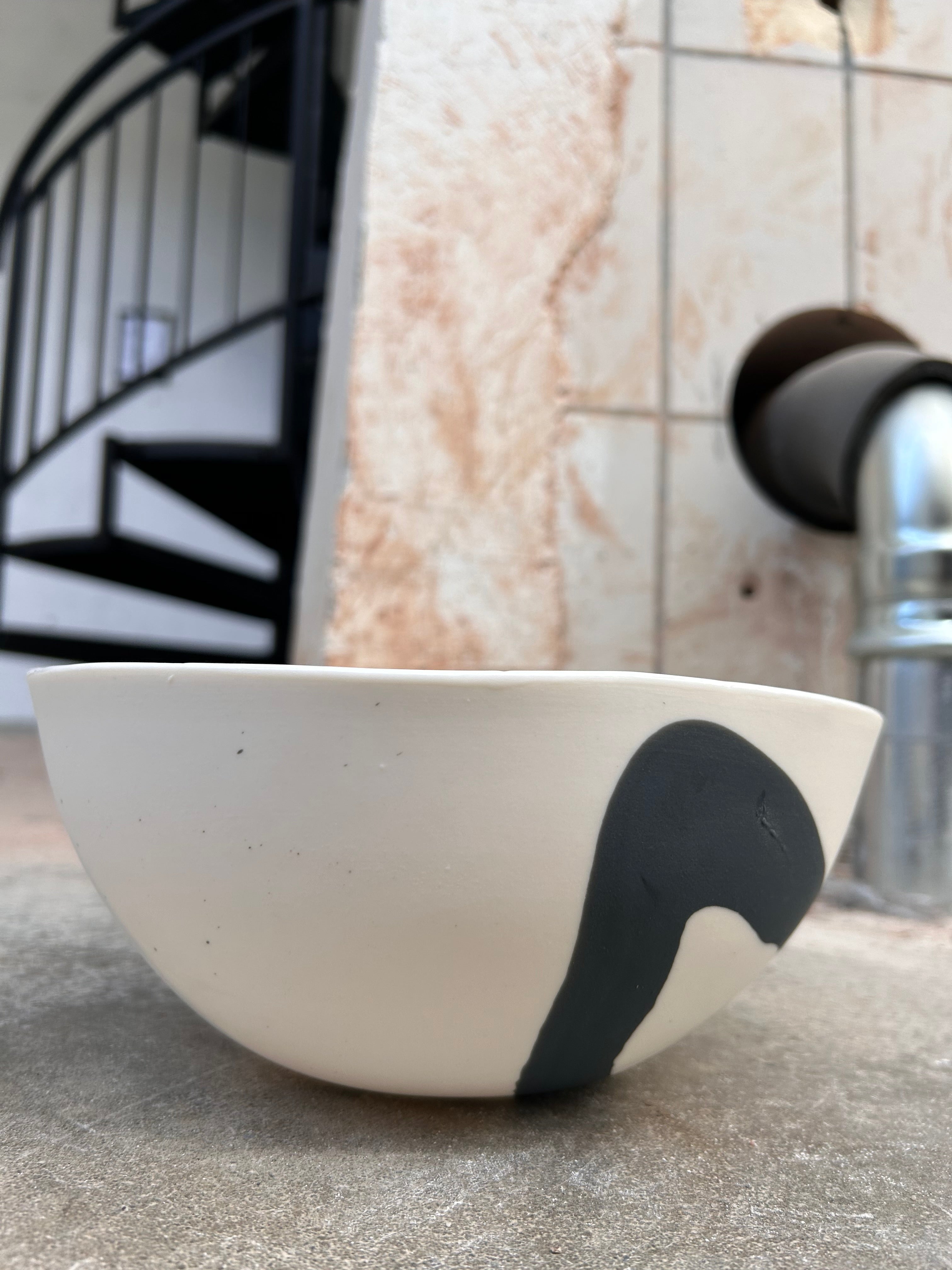 M Bowl schwarz #02